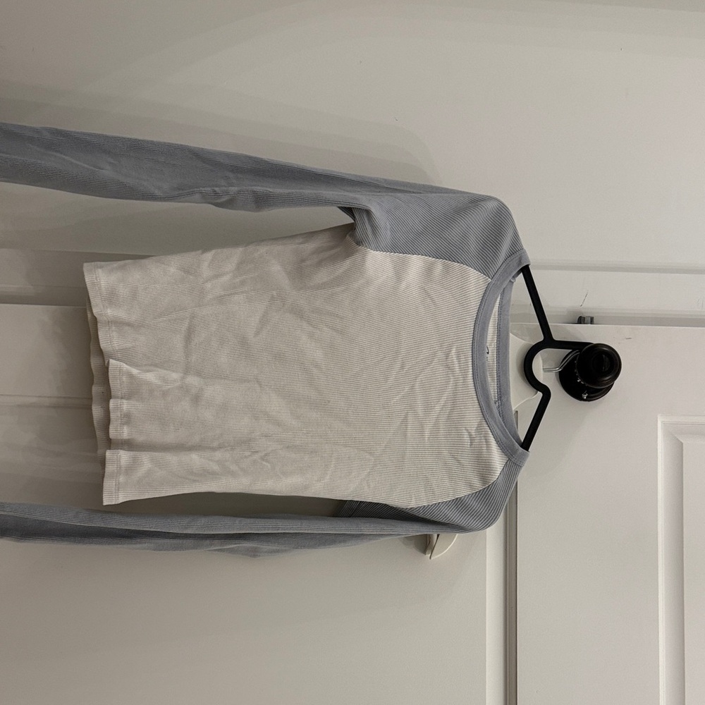 Brandy Melville White and Gray Ribbed Top